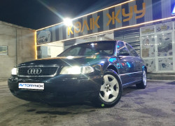 Audi A8 1997 года