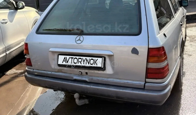 Mercedes-Benz E-Класс 1994 года