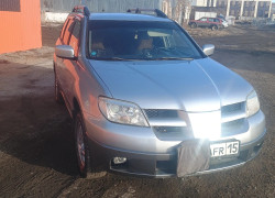 Mitsubishi Outlander 2005 года