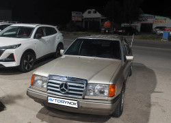 Mercedes-Benz E-Класс 1987 года