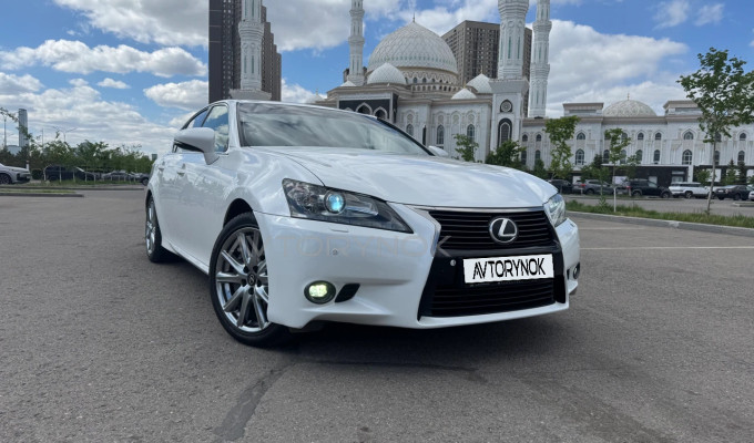 Lexus GS 2013 года