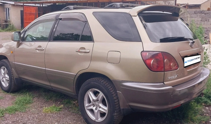 Toyota Harrier 1999 года