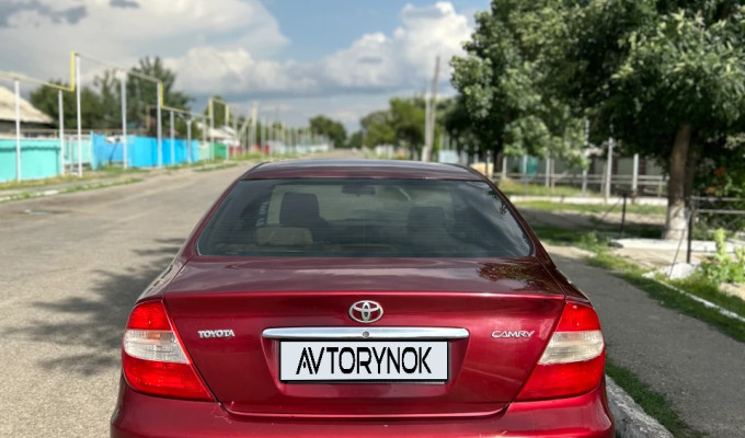 Toyota Camry 2002 года