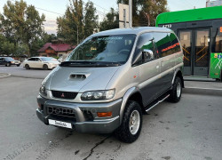 Mitsubishi Delica 1998 года