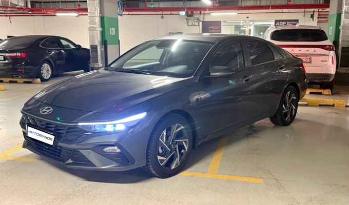 Hyundai Elantra 2024 года