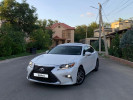 Lexus ES 2016 года