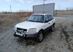 Toyota RAV4 1996 года