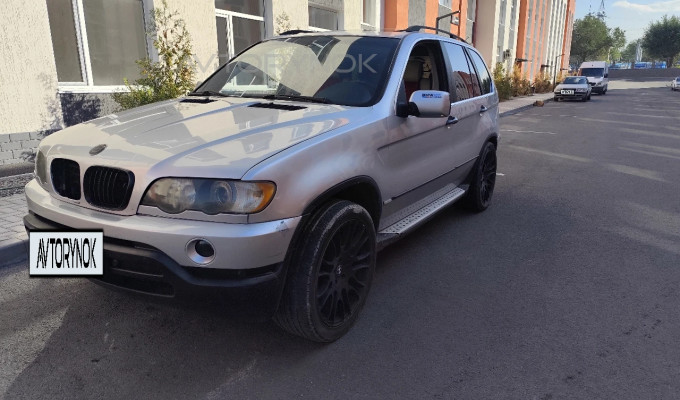 BMW X5 2001 года