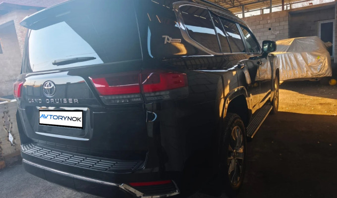 Toyota Land Cruiser 2021 года