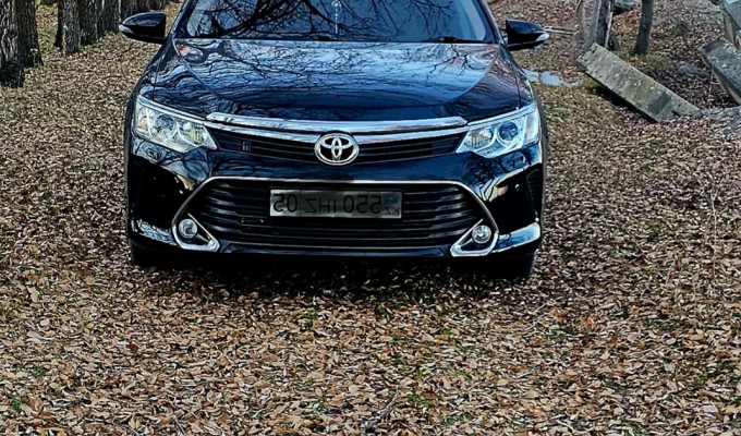 Toyota Camry 2016 года