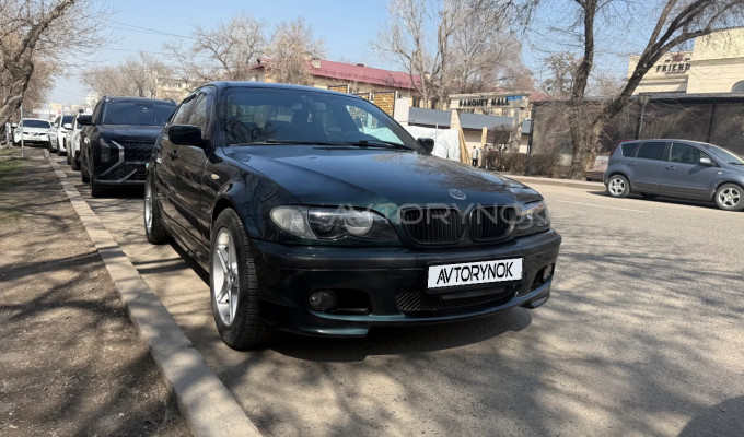 BMW 3 серия 2004 года