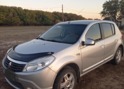 Renault Sandero 2013 года