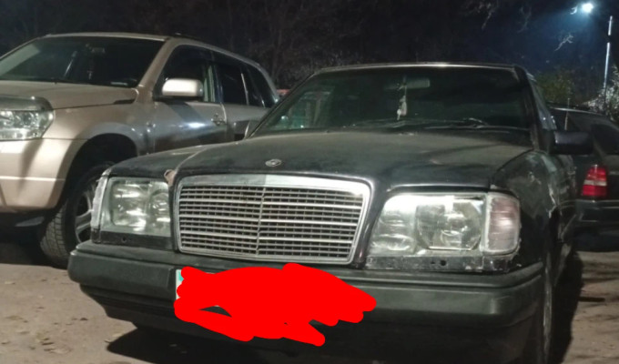 Mercedes-Benz E-Класс 1993 года