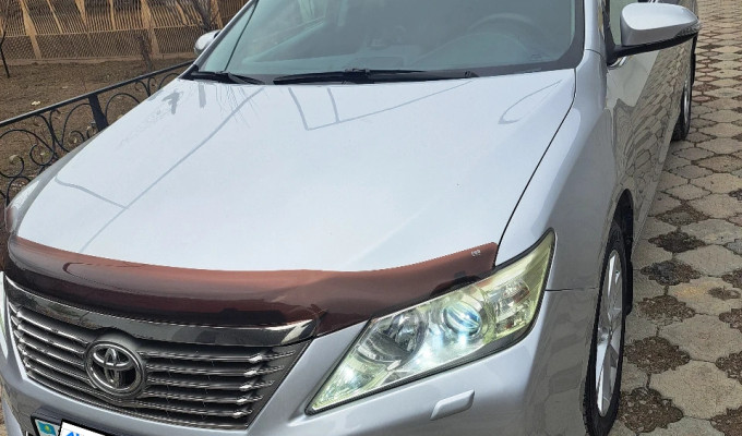 Toyota Camry 2013 года