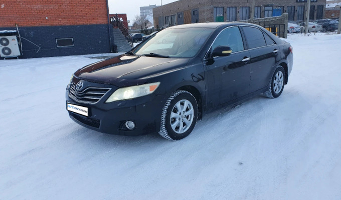 Toyota Camry 2011 года