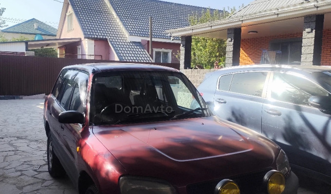 Toyota RAV4 1995 года