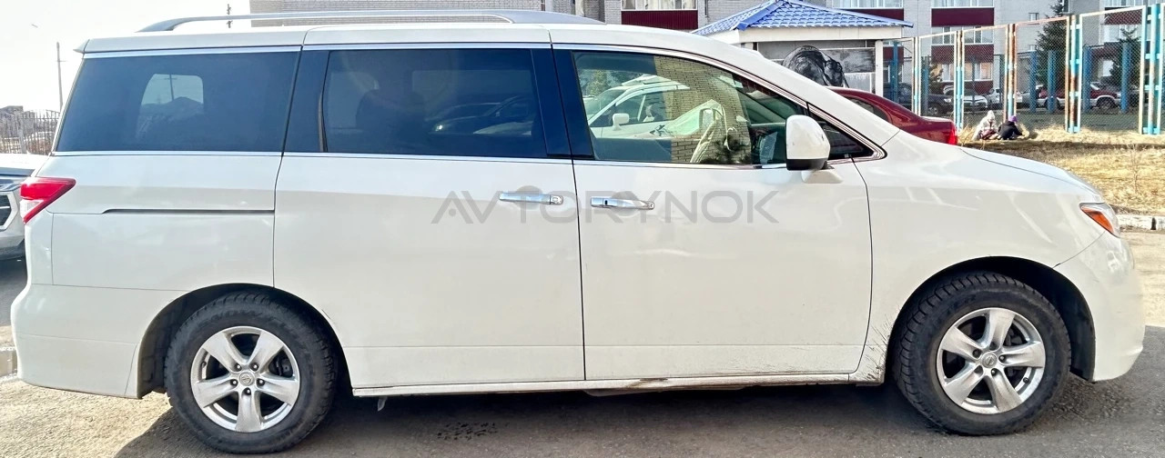Nissan Quest, 2012