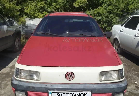 Volkswagen Passat 1990 года
