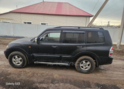 Mitsubishi Pajero 2000 года