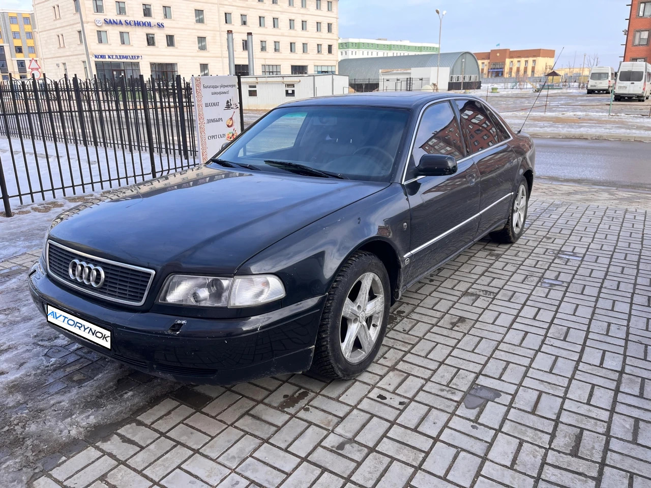 Audi A8, 2001
