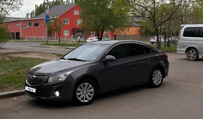 Chevrolet Cruze 2013 года