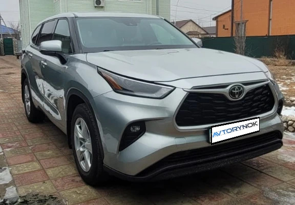 Toyota Highlander 2021 года