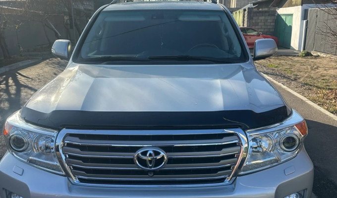 Toyota Land Cruiser 2012 года