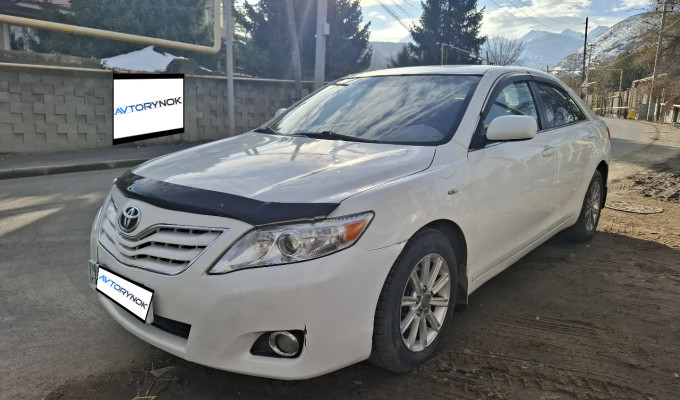 Toyota Camry 2008 года