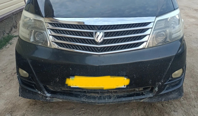 Toyota Alphard 2005 года