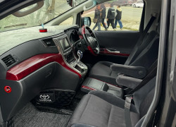 Toyota Vellfire 2011 года