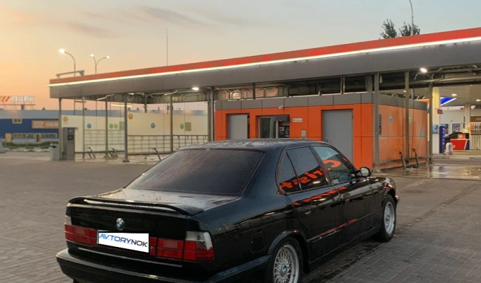 BMW 5 серия 1993 года