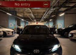 Toyota Camry 2019 года