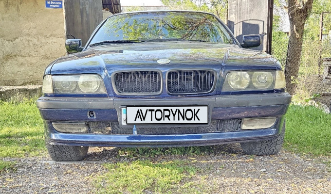 BMW 7 серия 1996 года