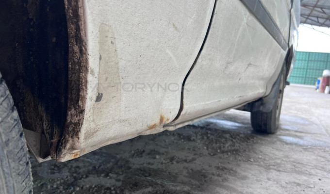 Toyota Hiace 2003 года