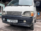 Toyota Hiace 2003 года