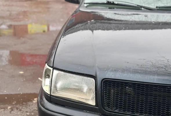 Audi 100 1993 года