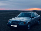 Mercedes-Benz E-Класс 1989 года