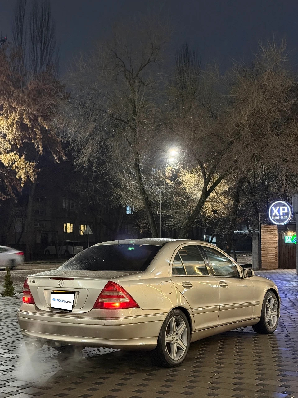 Mercedes-Benz C-Class, 2004