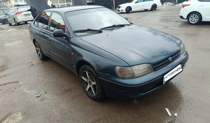 Toyota Carina E 1995 года
