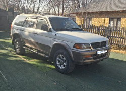 Mitsubishi Montero Sport 1999 года