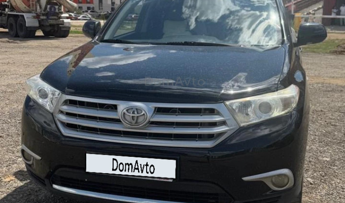 Toyota Highlander 2012 года