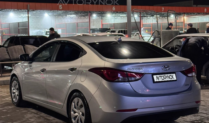 Hyundai Elantra 2014 года