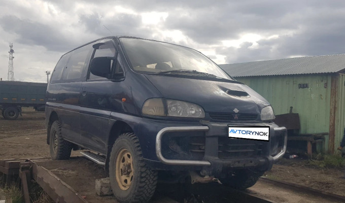 Mitsubishi Delica 1995 года
