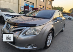 Toyota Avensis 2009 года