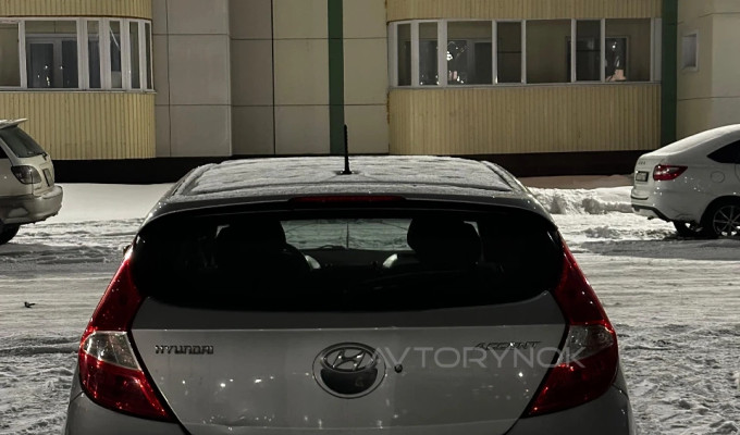 Hyundai Accent 2012 года