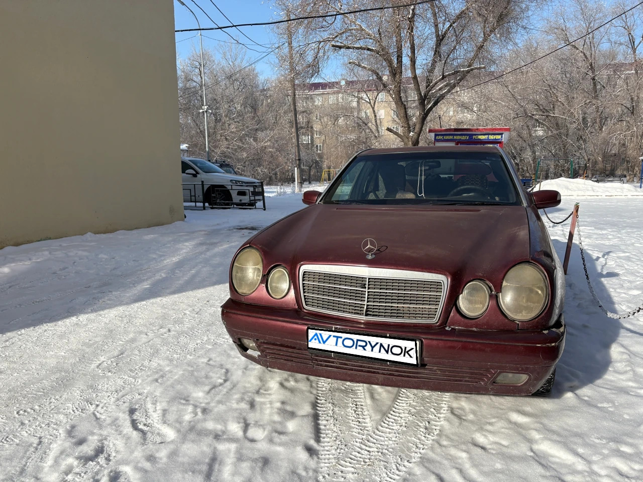 Mercedes-Benz E-Class, 1995