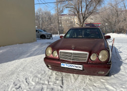 Mercedes-Benz E-Класс 1995 года