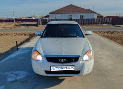 ВАЗ (Lada) Priora 2012 года