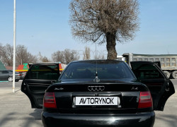 Audi A4 1995 года