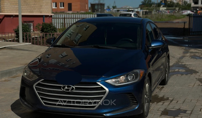 Hyundai Elantra 2017 года